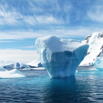pole-antarctique-expedition-neomare-voyages-iceberg-pole